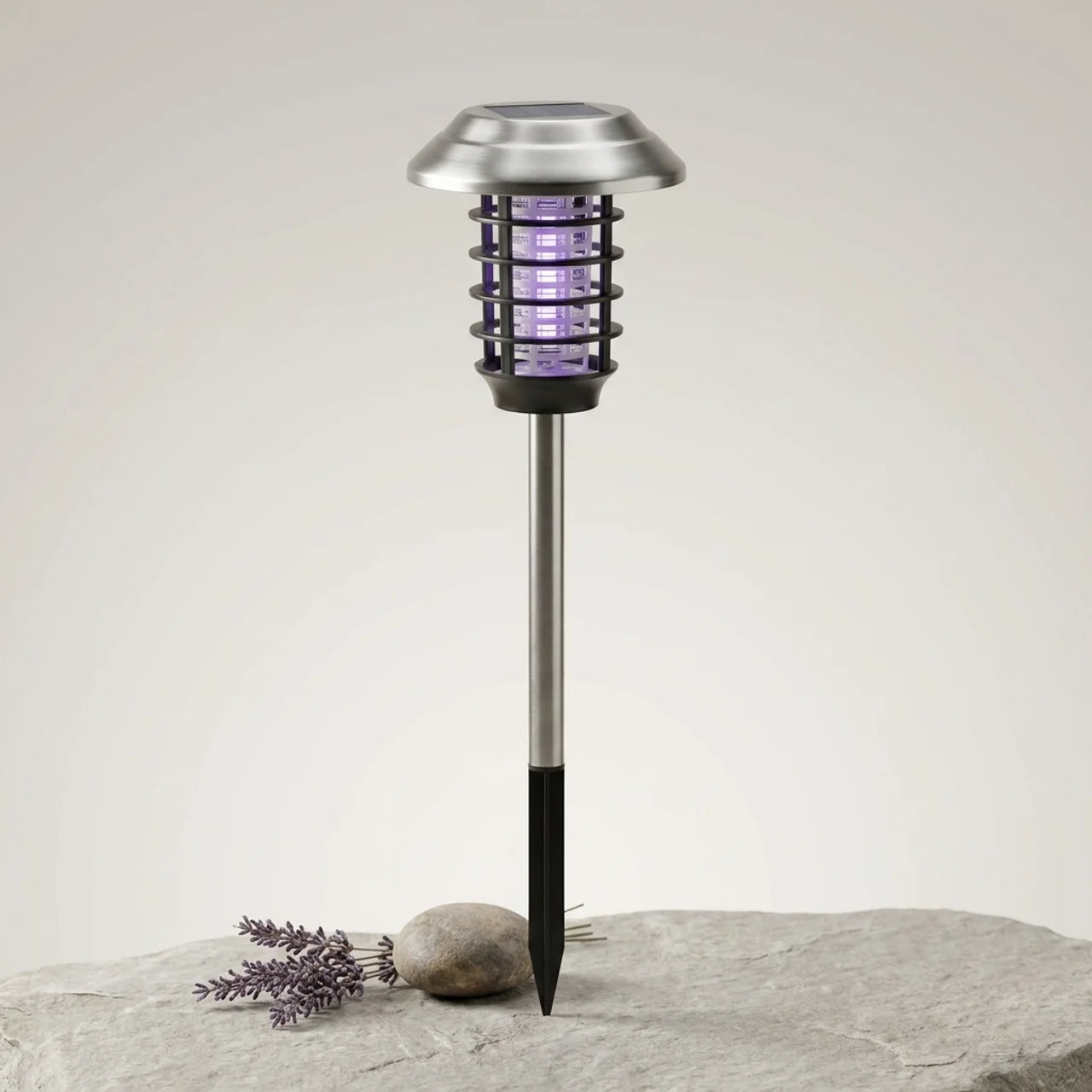 Luvora BugShield Solar-Mückenlampe für deinen Garten